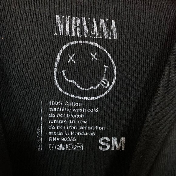 NIrvana MTV Unplugged Grunge Tshirt size Small - Picture 4 of 4